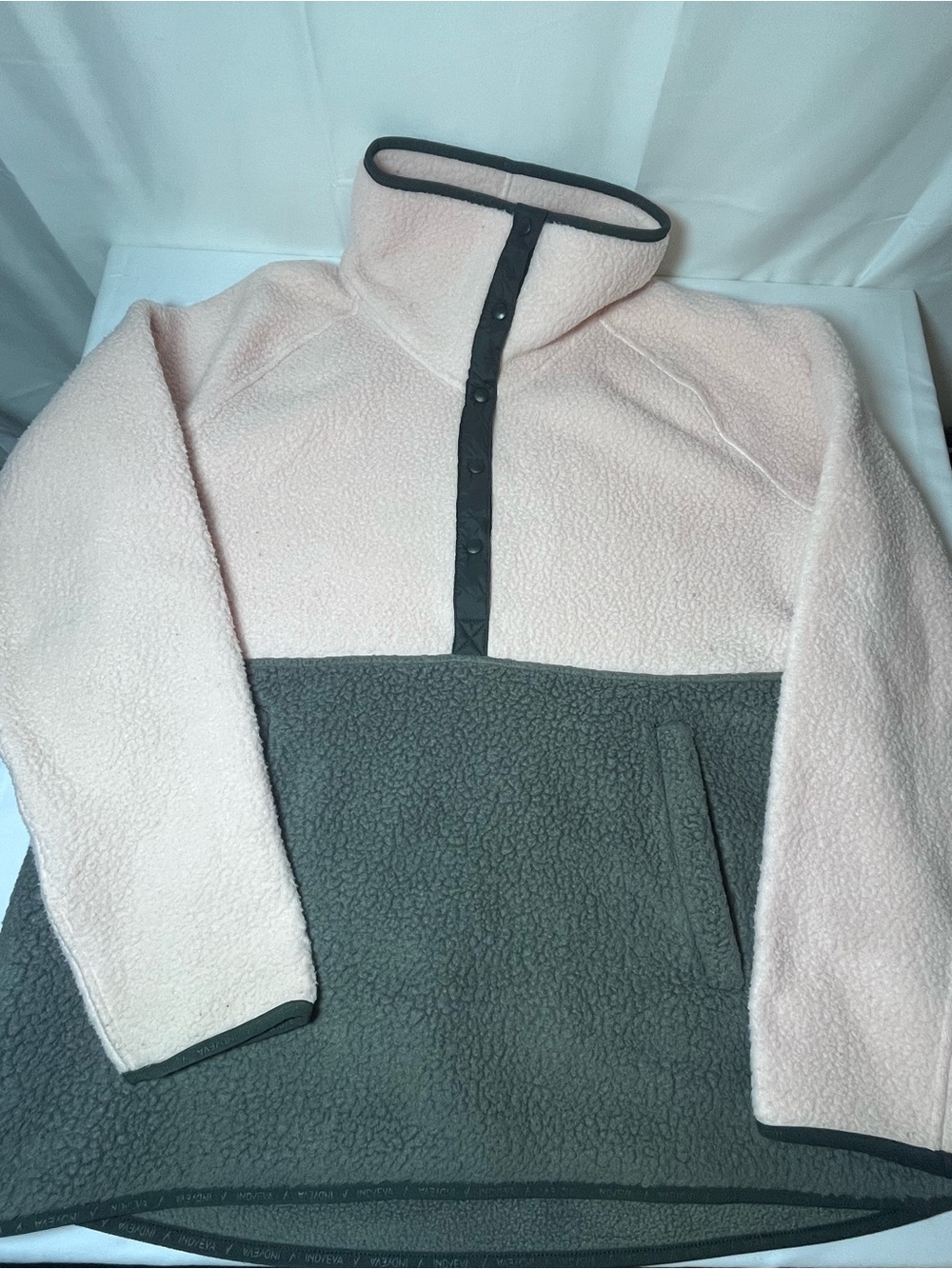 Indyeva Women's Two-Tone Teddy Pullover Jacket - Pink & Grey
